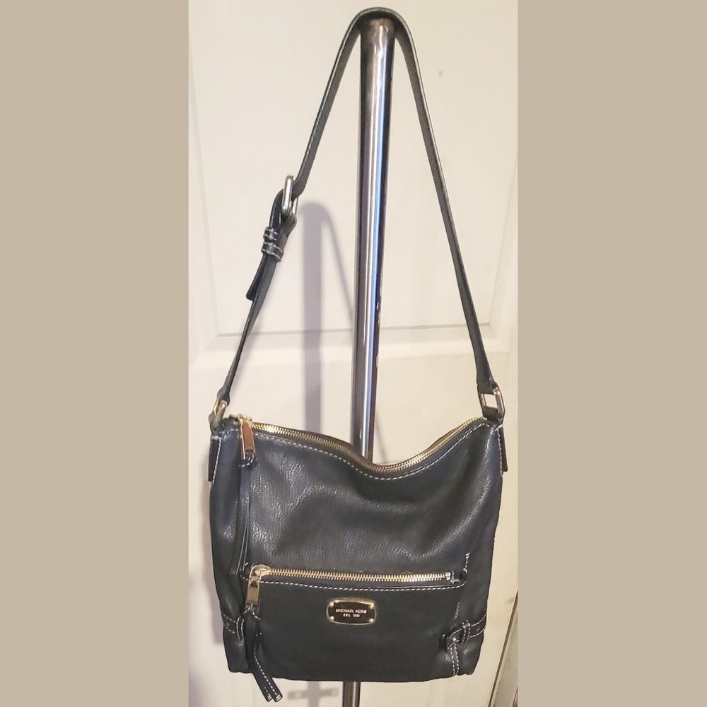 Black Micheal Kors Leather Purse